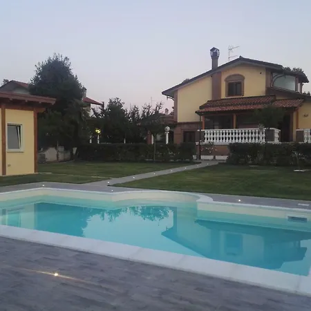 Leonia بيت للعطل *