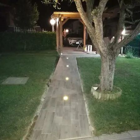 Leonia بيت للعطل *